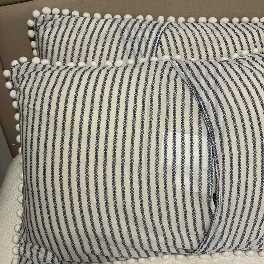 Quilted Standard Shams Set of 2 - Picture 7 of 10